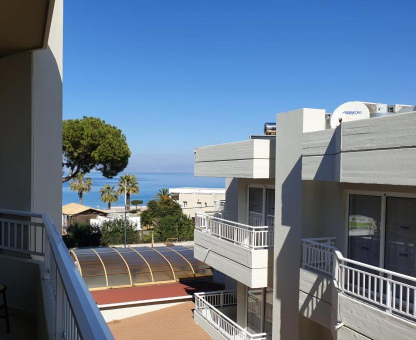 Blue Eyes Apartments Ixia (Rhodes) Exterior foto